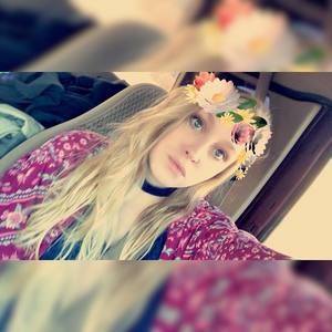 Meet your Posher, Kayetta